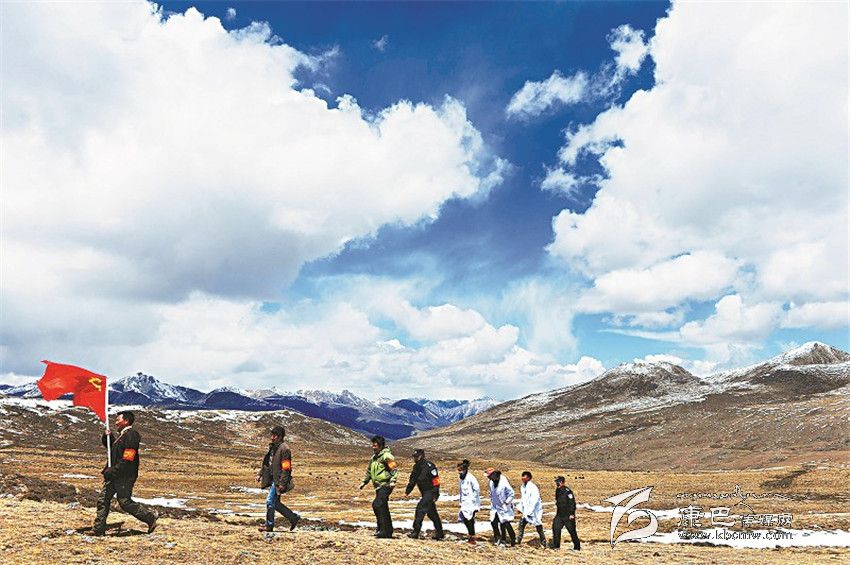 蟲草季，巡行高原的黨員服務隊