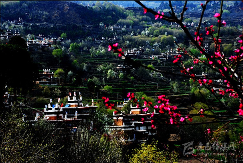 大渡河畔鋪畫(huà)卷